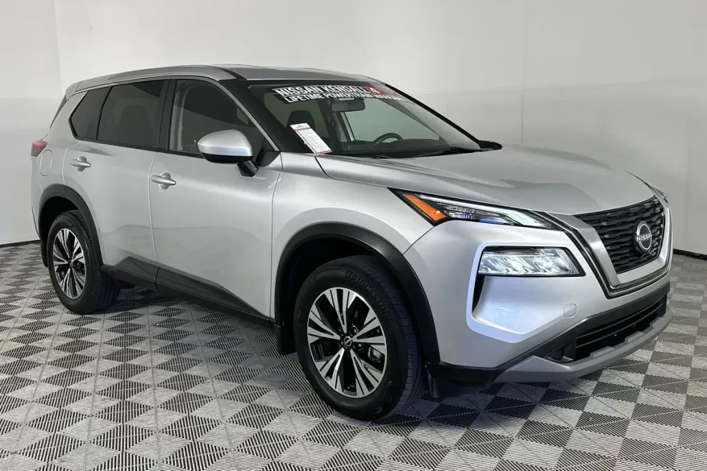 2023 Nissan Rogue SV photo 1
