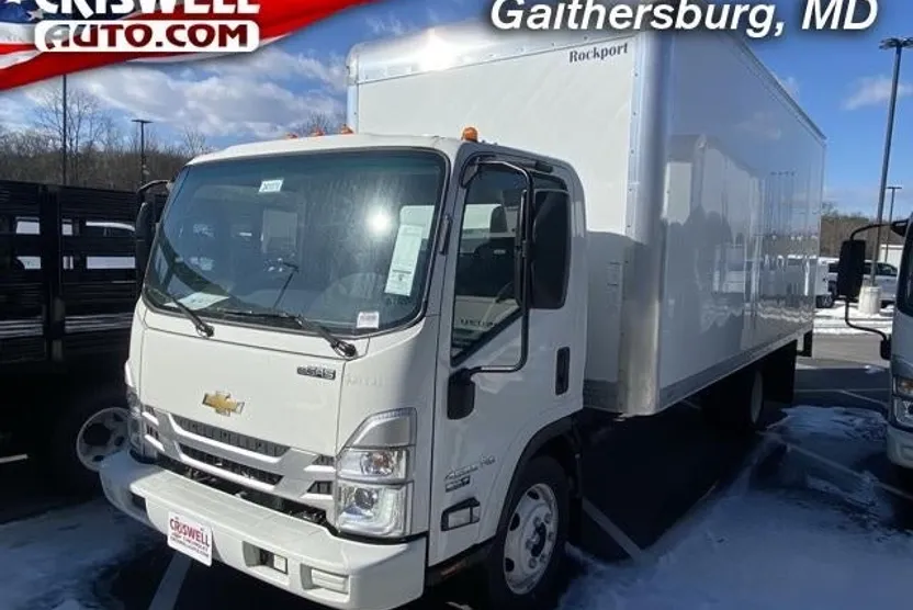 2024 Chevrolet Silverado 4500HD Base photo 1