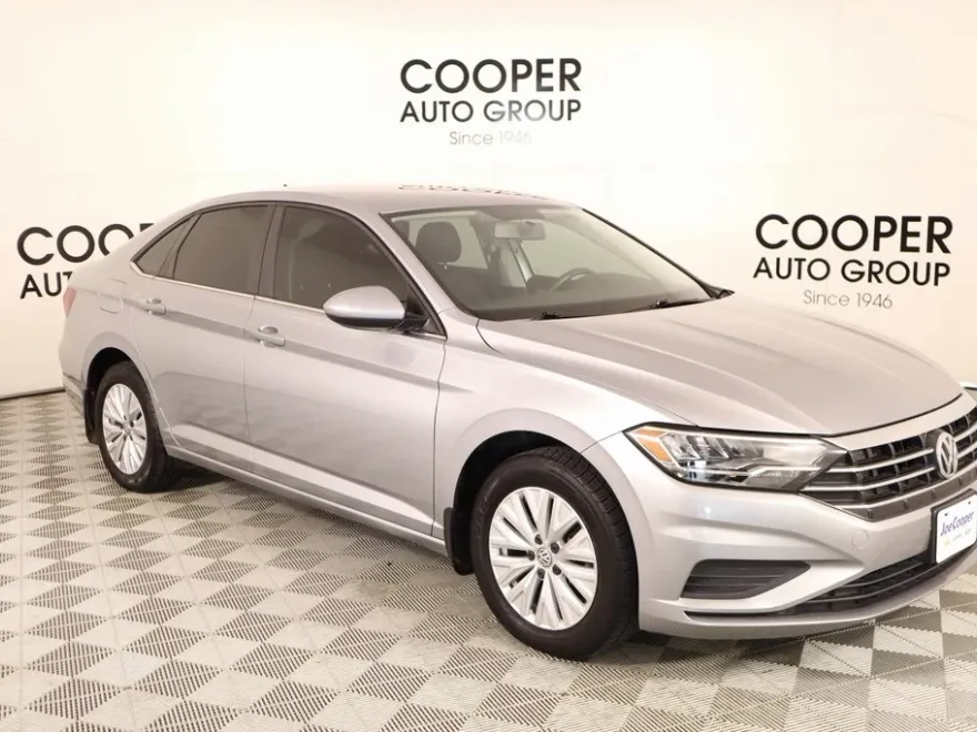 2020 Volkswagen Jetta Base photo 1
