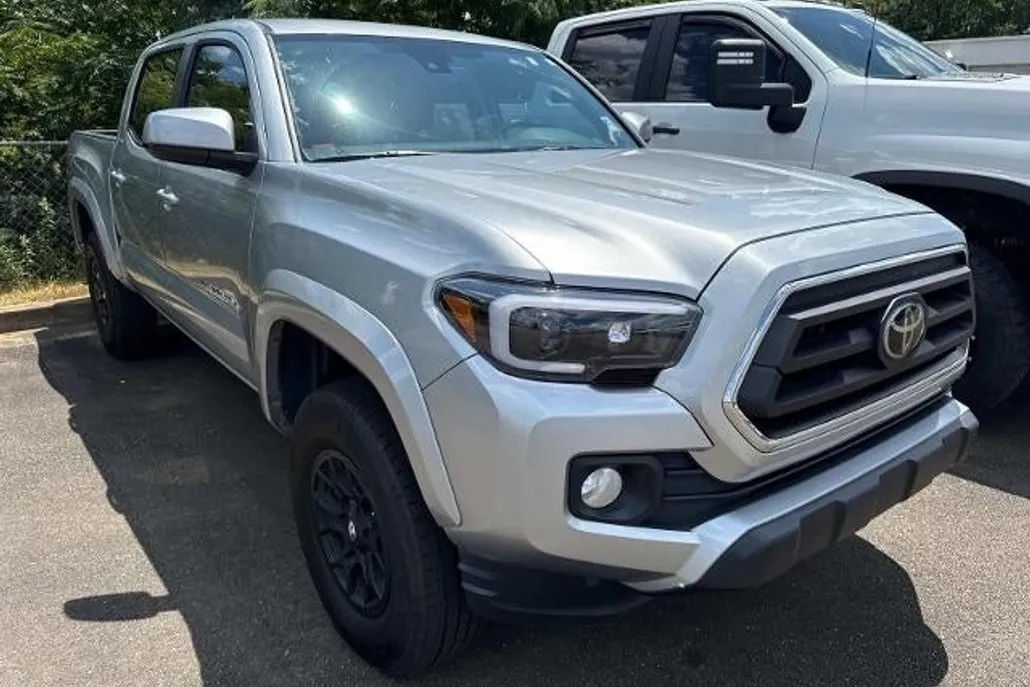 2022 Toyota Tacoma 4x4 SR photo 1
