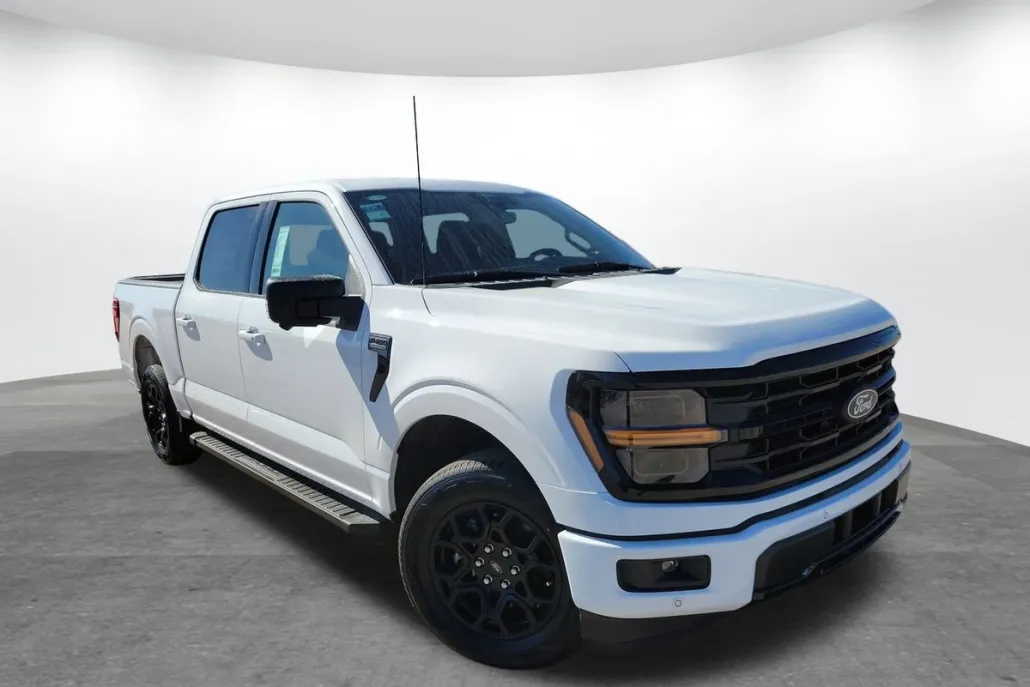 2025 Ford F-150 XLT photo 1