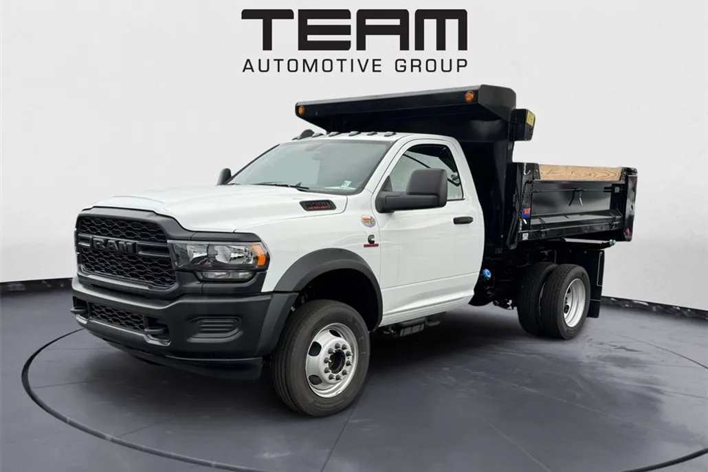 2024 Ram 5500 Tradesman photo 1