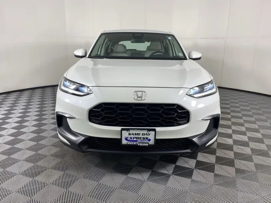 2023 Honda HR-V LX photo 1