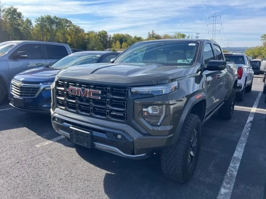 2024 Gmc Canyon AT4X photo 1