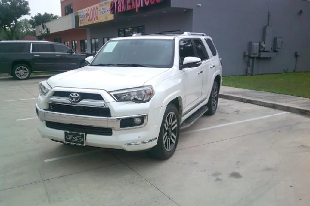 2018 Toyota 4Runner Limited 2WD V6 photo 1