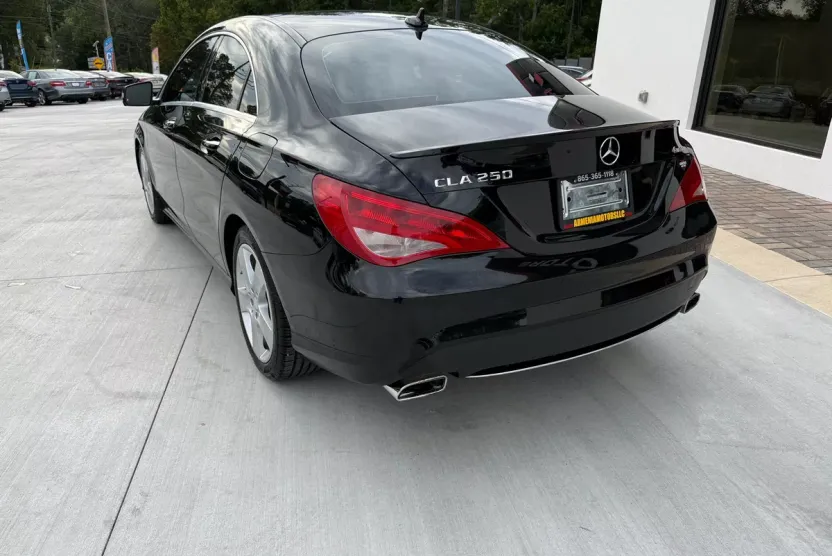 2016 Mercedes Benz CLA 250 4MATIC photo 1