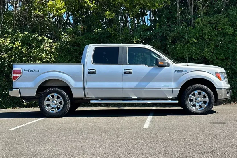 2013 Ford F-150 XLT photo 1