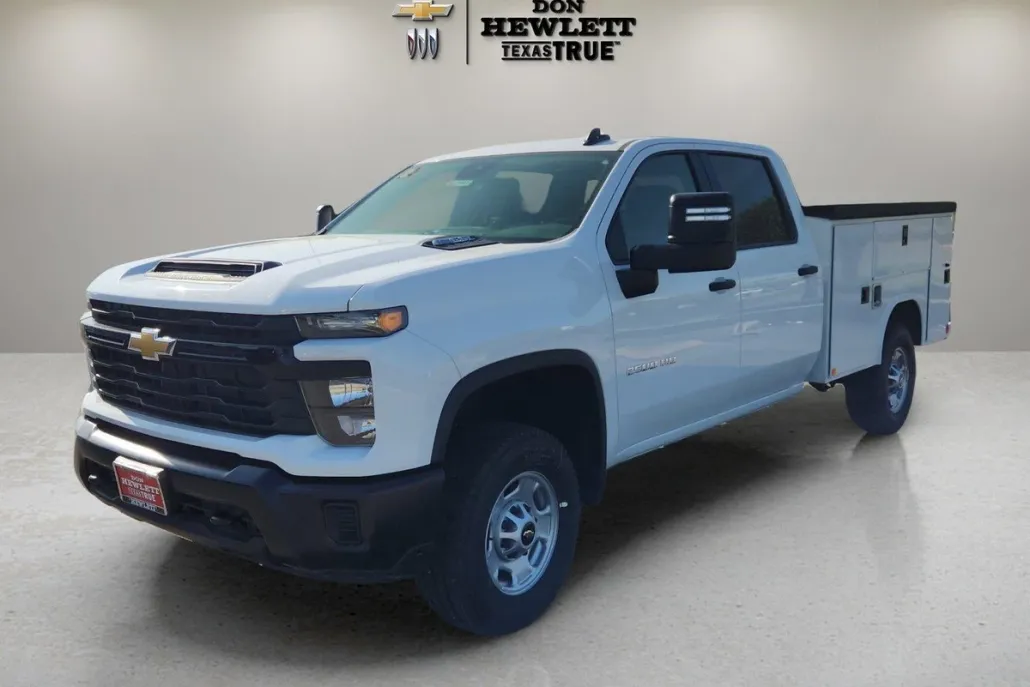 2024 Chevrolet Silverado 2500HD photo 1