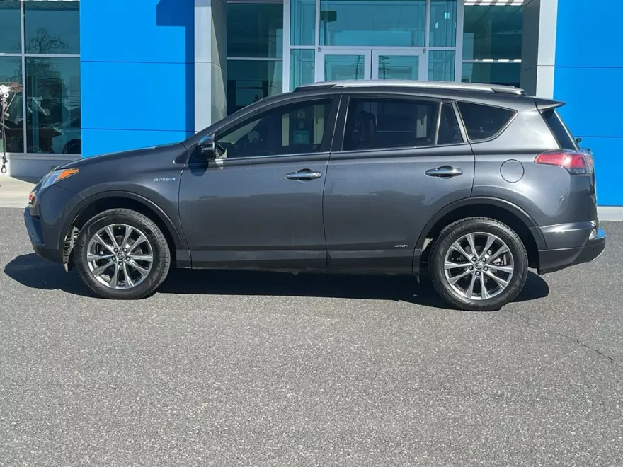 2018 Toyota RAV4 Hybrid Limited photo 1