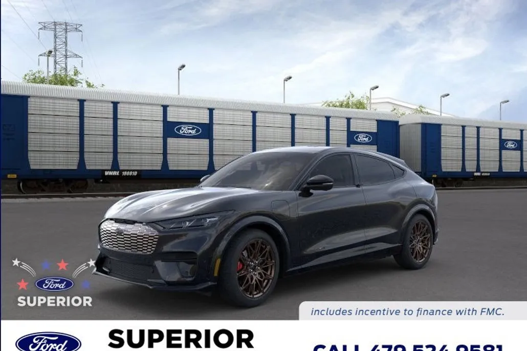 2025 Ford Mustang Mach-E GT photo 1