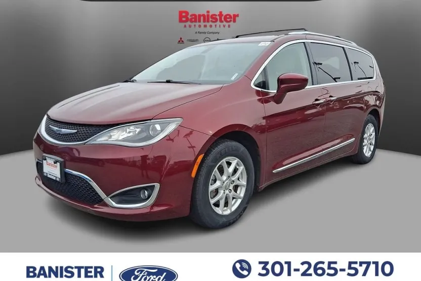 2020 Chrysler Pacifica Touring L photo 1