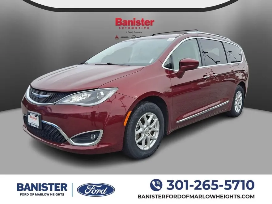 2020 Chrysler Pacifica Touring L photo 1