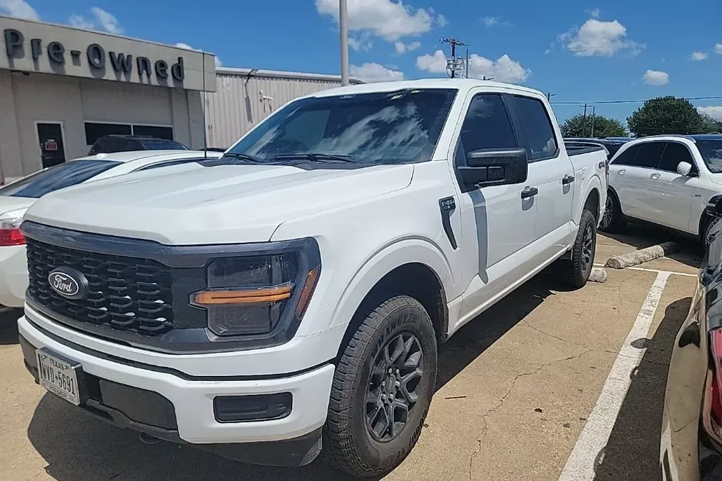 2025 Ford F-150 STX photo 1