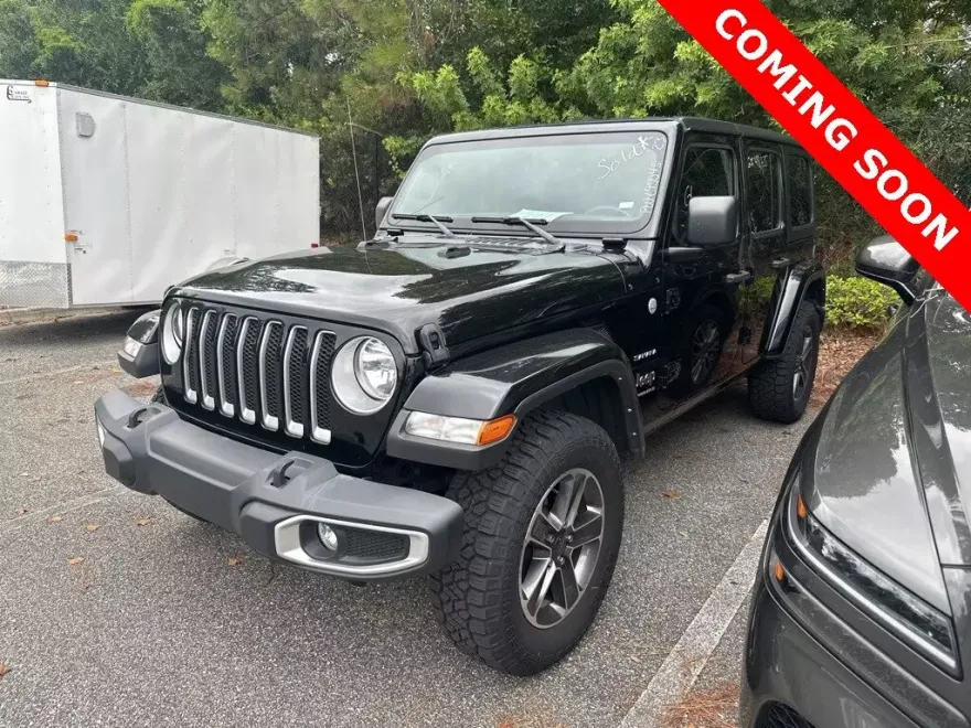 2023 Jeep Wrangler Sahara photo 1