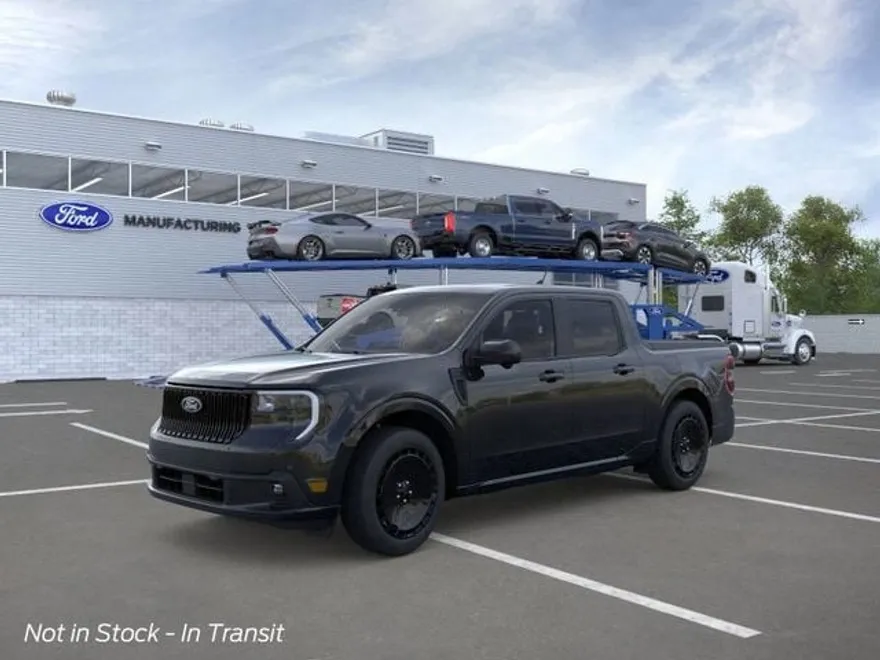 2025 Ford Maverick photo 1