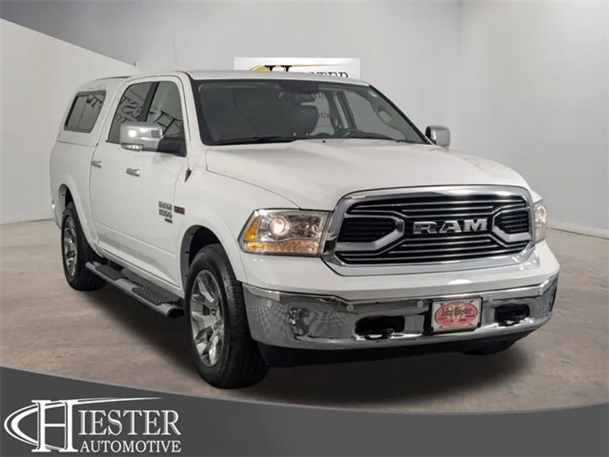 2019 Ram 1500 Classic Laramie photo 1