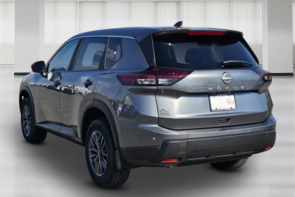 2025 Nissan Rogue S photo 1