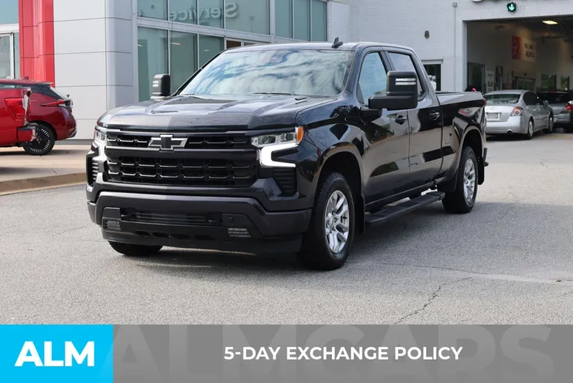 2024 Chevrolet Silverado 1500 RST photo 1