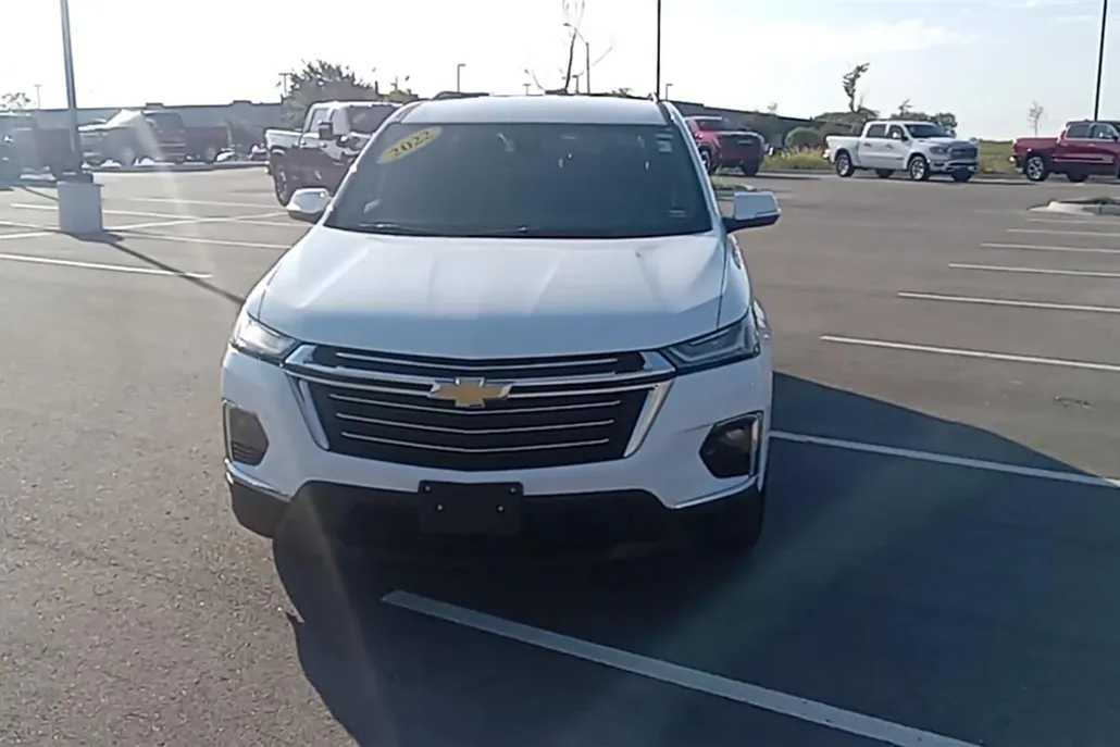 2022 Chevrolet Traverse Cloth photo 1