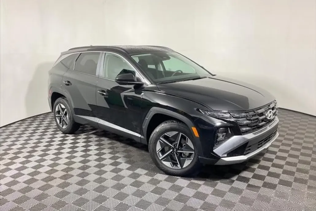 2025 Hyundai Tucson SEL photo 1