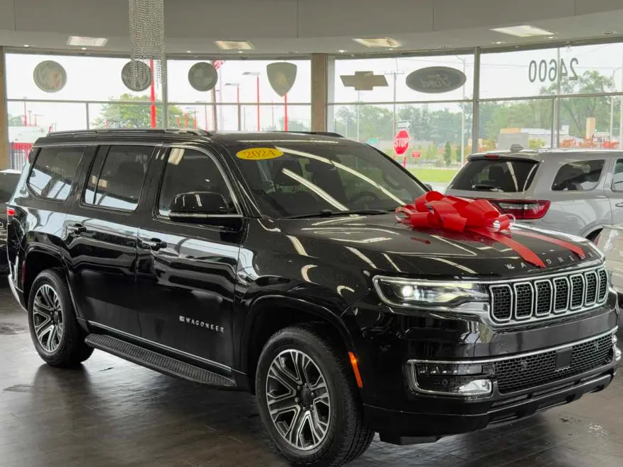2024 Jeep Wagoneer Series I photo 1