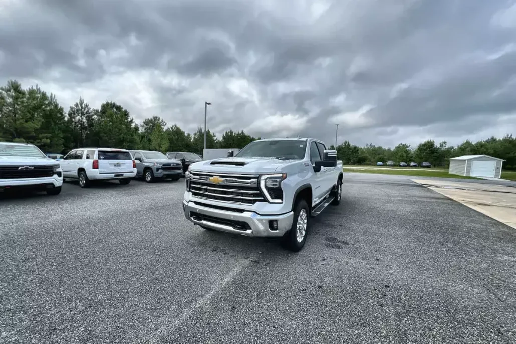 2025 Chevrolet Silverado 2500HD LTZ photo 1