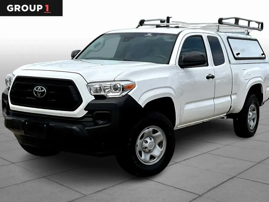 2022 Toyota Tacoma SR Access Cab photo 1
