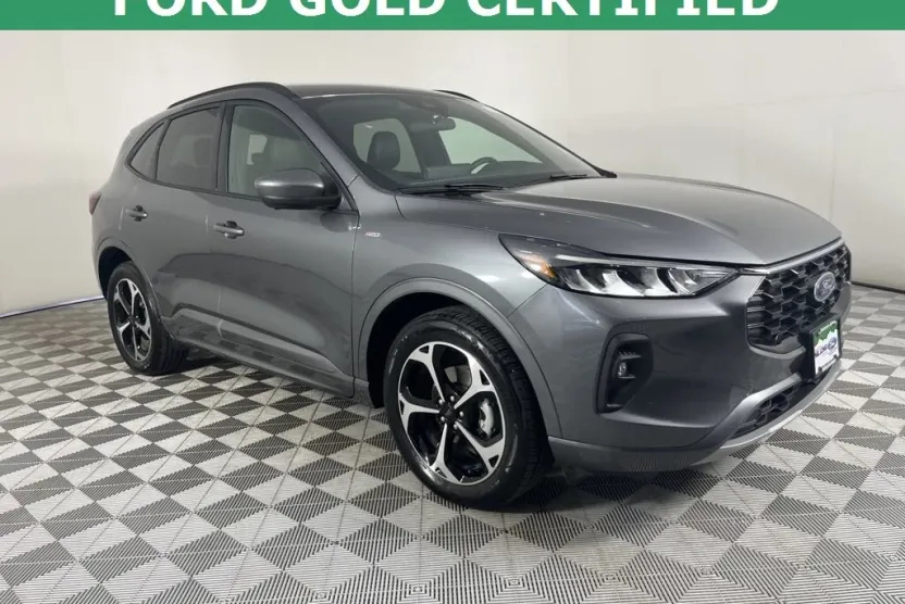 2023 Ford Escape ST-Line Select photo 1