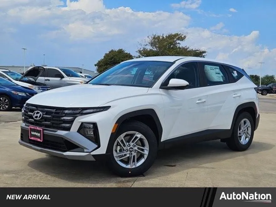 2026 Hyundai Tucson SE photo 1