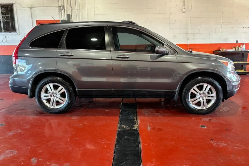 2010 Honda CR-V EX-L photo 1
