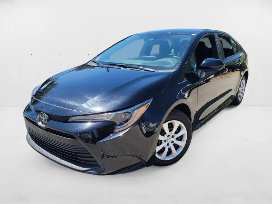 2024 Toyota Corolla SE photo 1