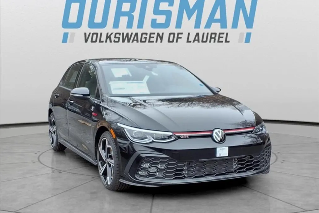 2024 Volkswagen Golf GTI SE photo 1