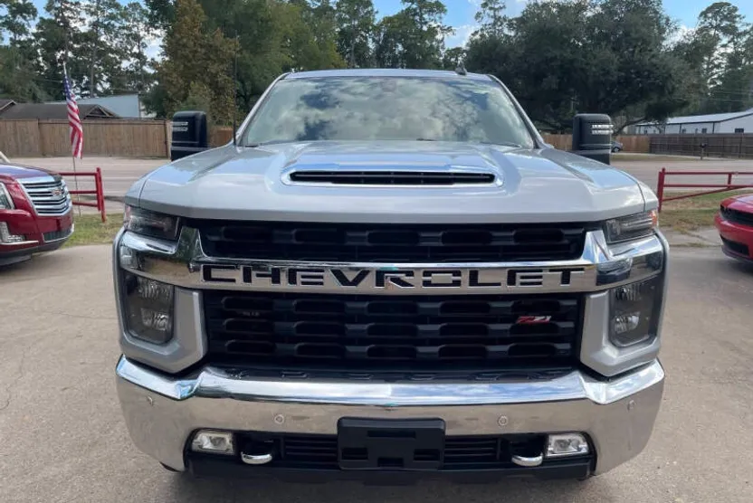 2022 Chevrolet Silverado 2500HD LT photo 1