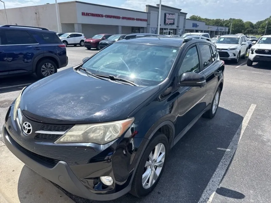 2015 Toyota RAV4 Limited photo 1
