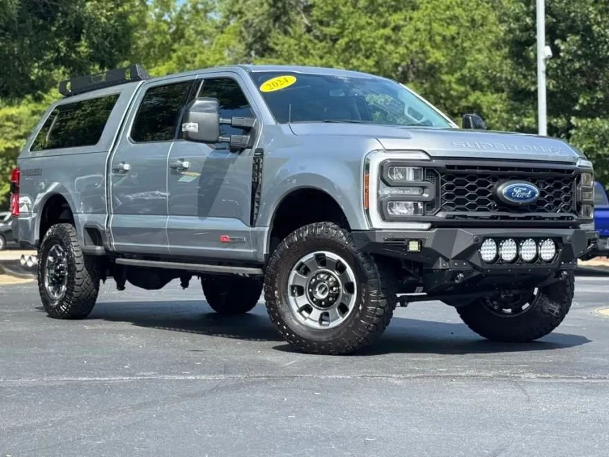 2024 Ford F-350 Lariat photo 1