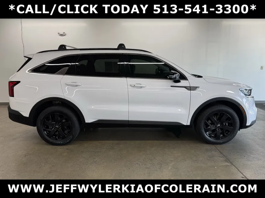 2021 Kia Sorento S photo 1