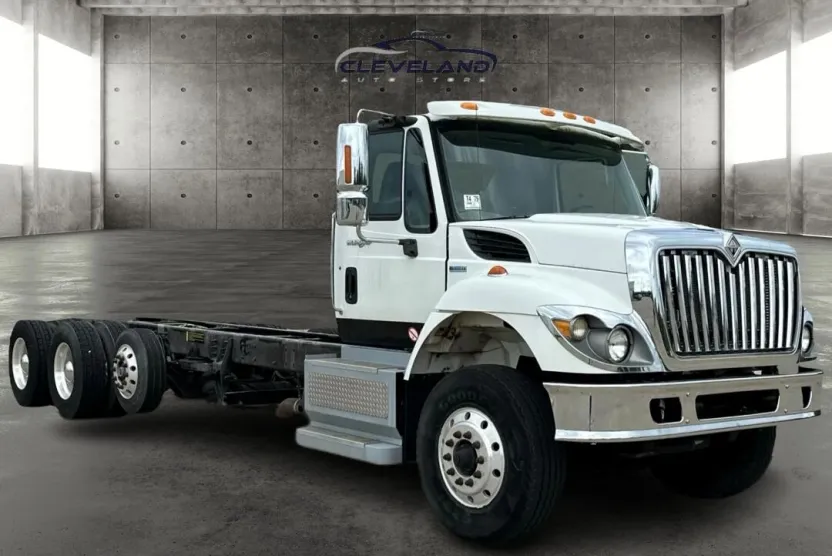 2008 International 7400 WorkStar 7400 photo 1
