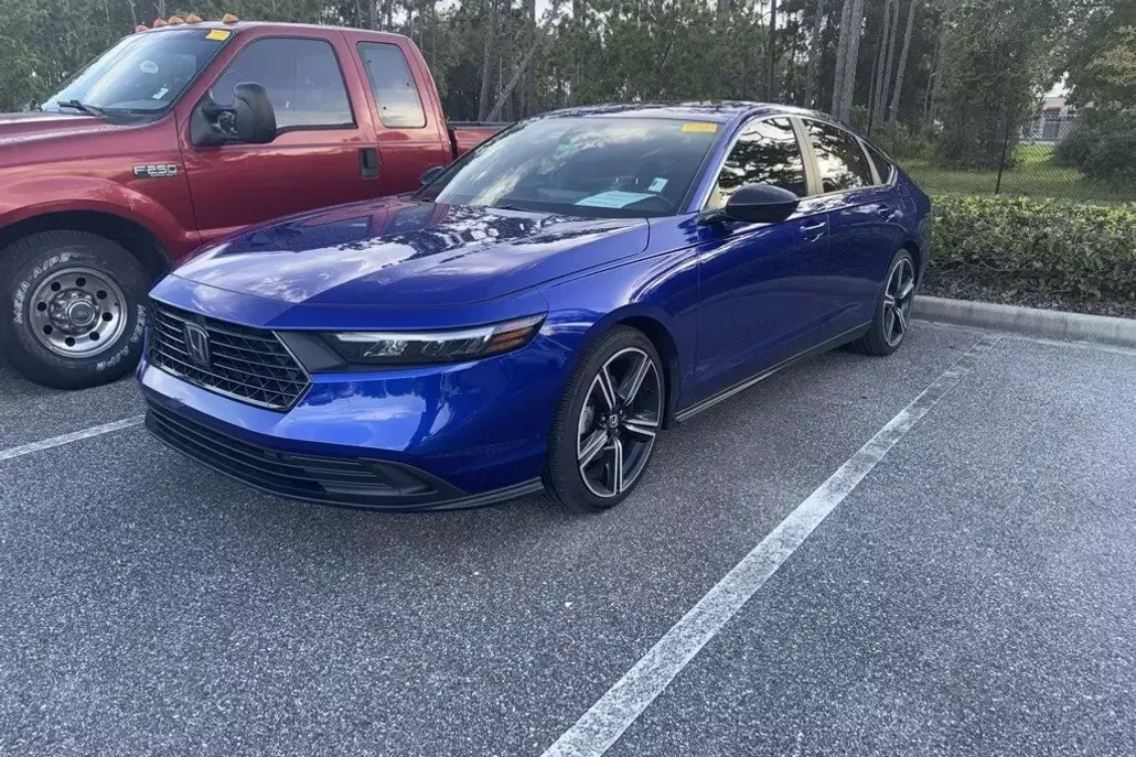 2023 Honda Accord Hybrid Sport photo 1