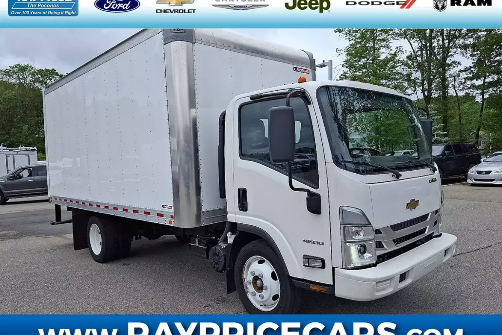 2023 Chevrolet Silverado 4500HD photo 1