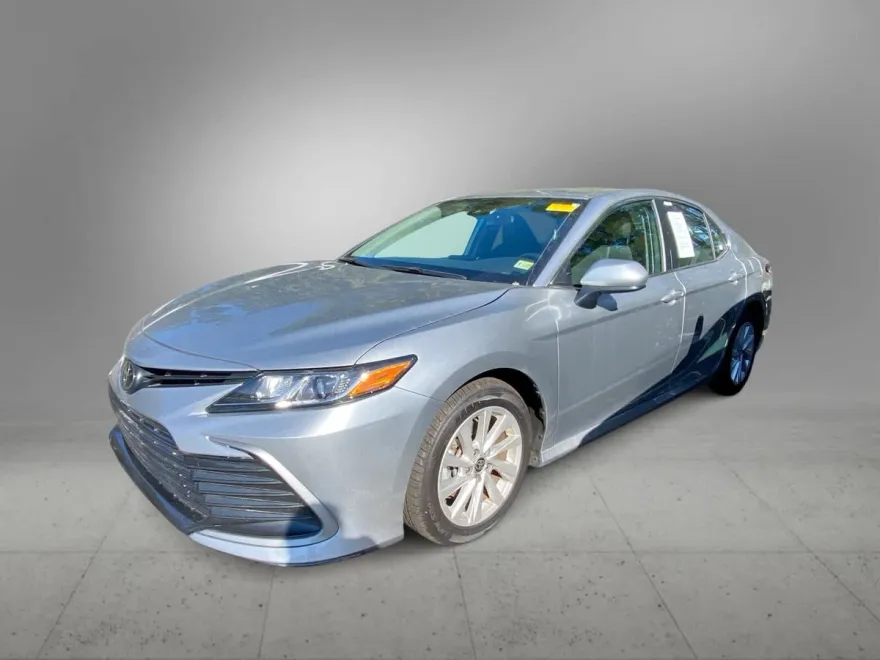 2024 Toyota Camry LE photo 1