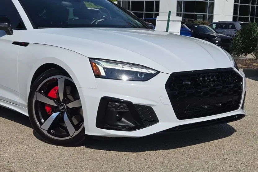 2023 Audi A5 45 S line Premium Plus Quattro photo 1