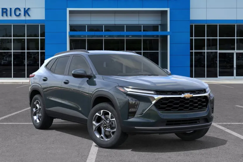 2026 Chevrolet Trax LT photo 1