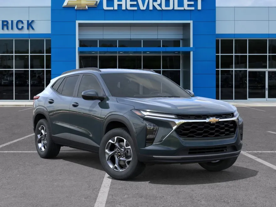 2026 Chevrolet Trax LT photo 1