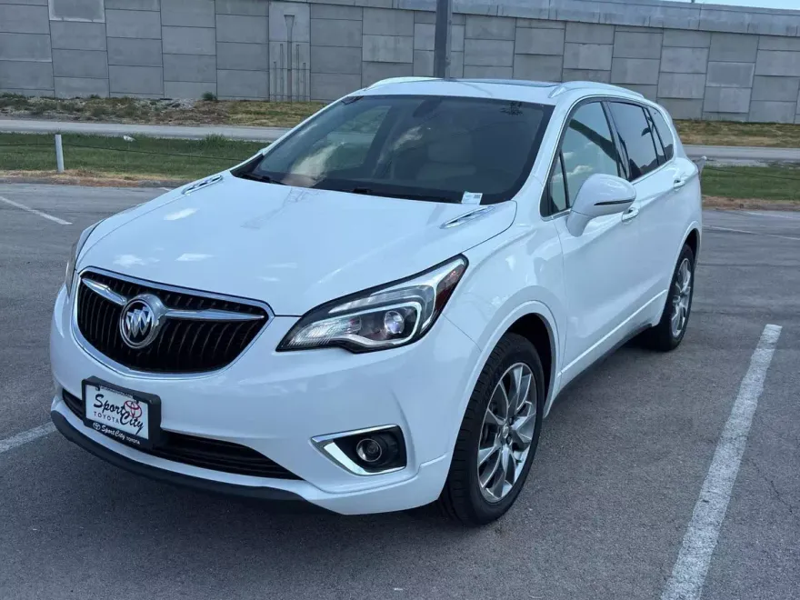 2020 Buick Envision Essence photo 1