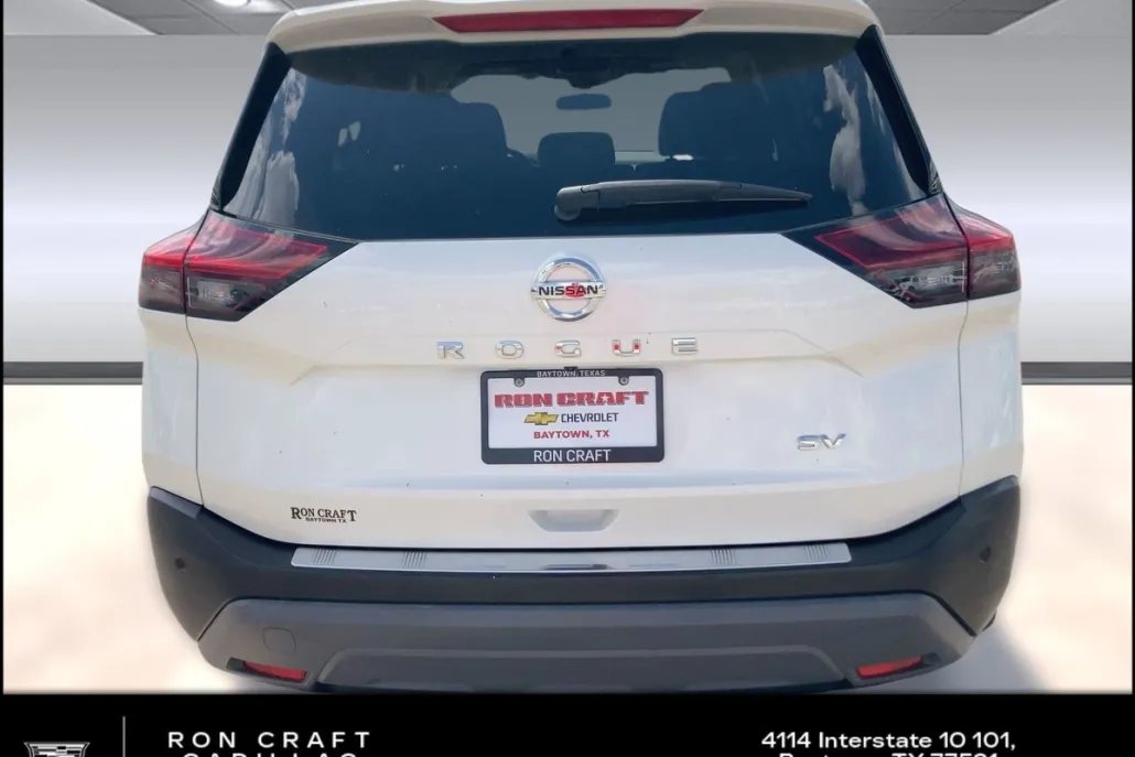 2021 Nissan Rogue SV photo 1