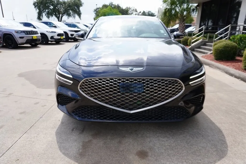 2022 Genesis G70 3.3T photo 1