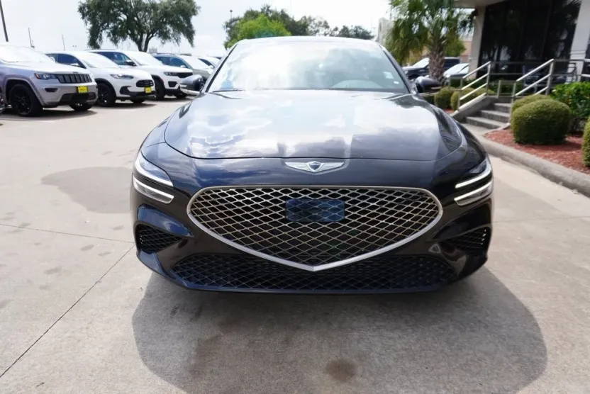 2022 Genesis G70 3.3T photo 1