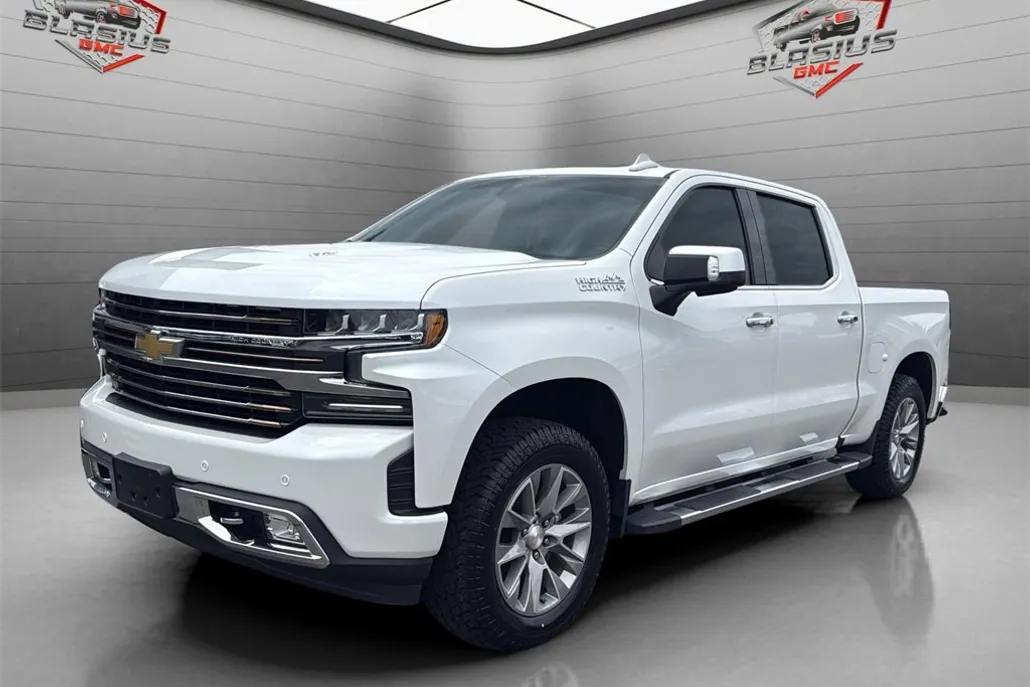 2022 Chevrolet Silverado 1500 High Country photo 1