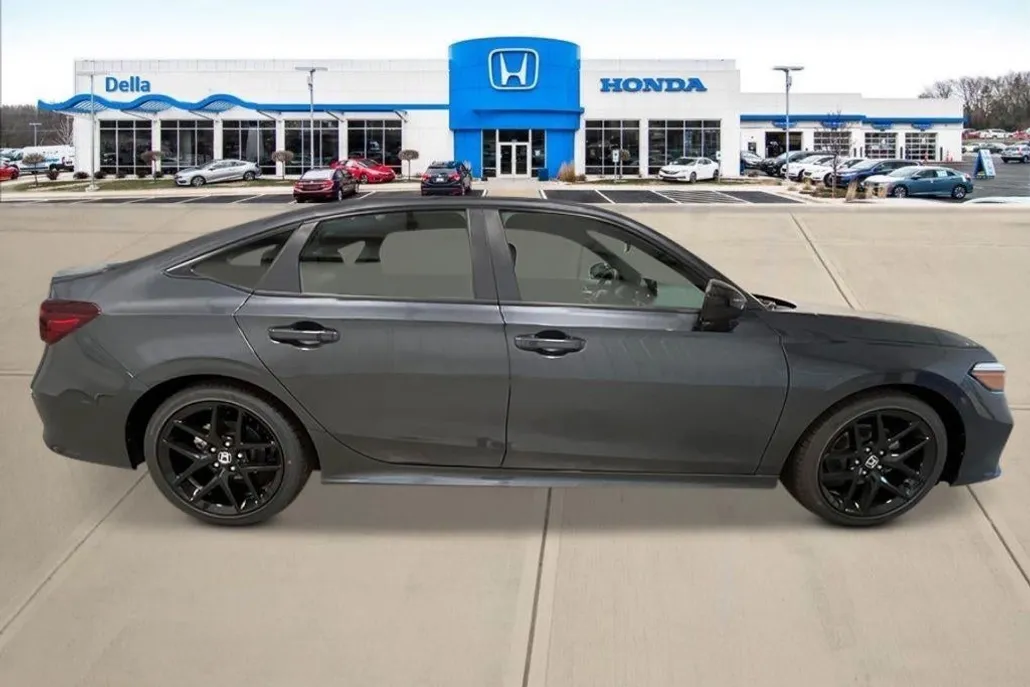 2026 Honda Civic Sport photo 1