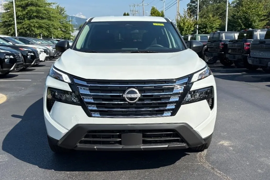 2025 Nissan Rogue S photo 1